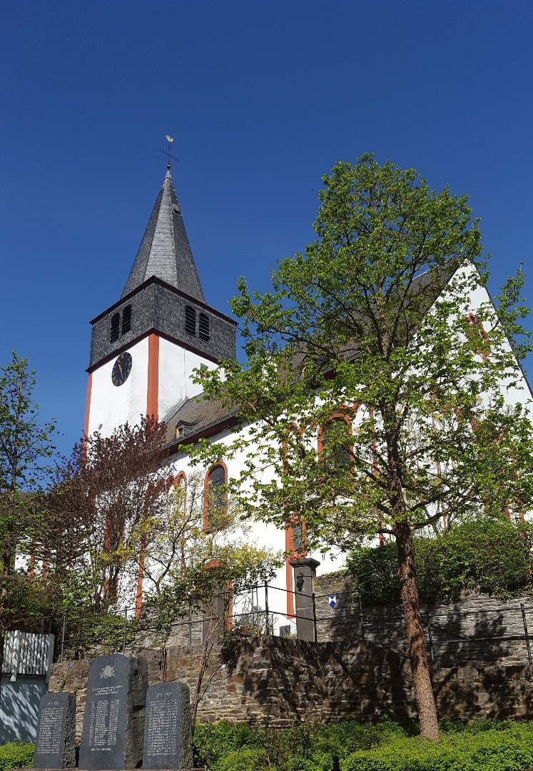 Ansicht vom Dorfplatz