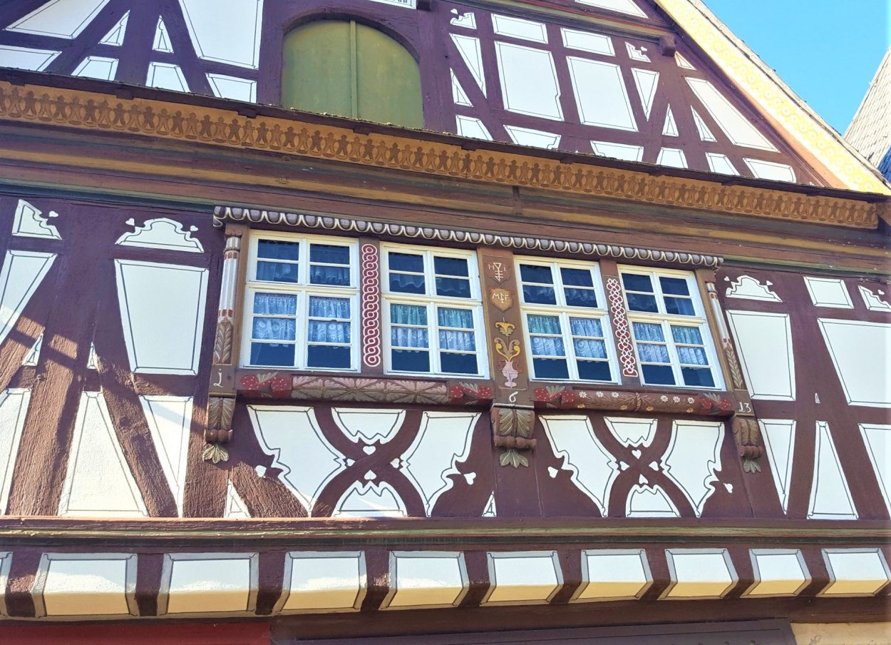 Fensterdetail | © Bärbel Laudert Fensterdetail | © Bärbel Laudert
